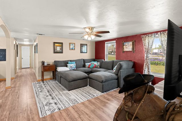 108 Paige Street, Weatherford, TX 76088