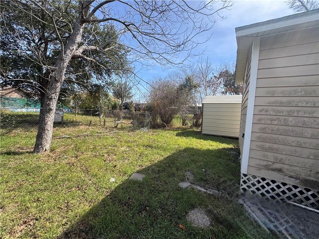 230 Osage St, Corpus Christi, TX 78405