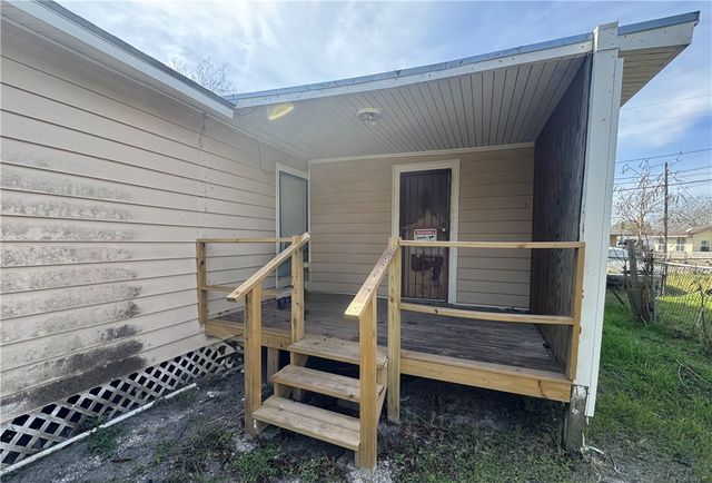 230 Osage St, Corpus Christi, TX 78405