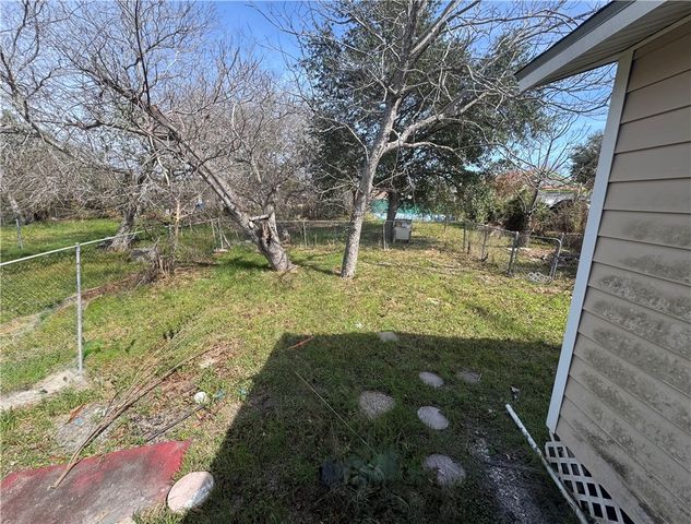 230 Osage St, Corpus Christi, TX 78405