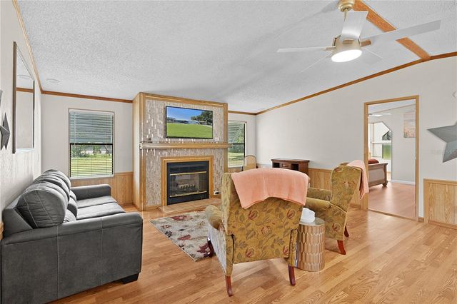 13904 COUNTY ROAD 109D, Lady Lake, FL 32159