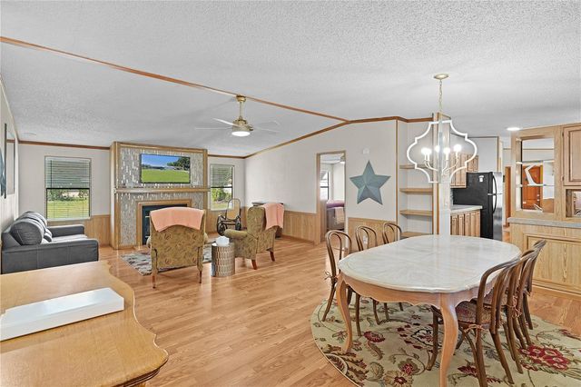 13904 COUNTY ROAD 109D, Lady Lake, FL 32159