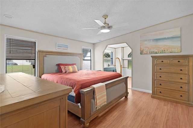 13904 COUNTY ROAD 109D, Lady Lake, FL 32159