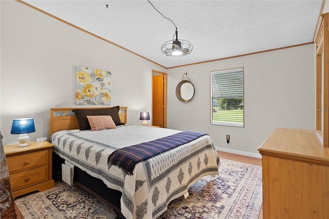 13904 COUNTY ROAD 109D, Lady Lake, FL 32159