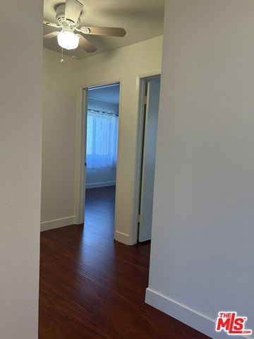2452 Chelsea Place E, Santa Monica, CA 90404