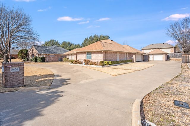 5606 Choctaw Drive, Granbury, TX 76049