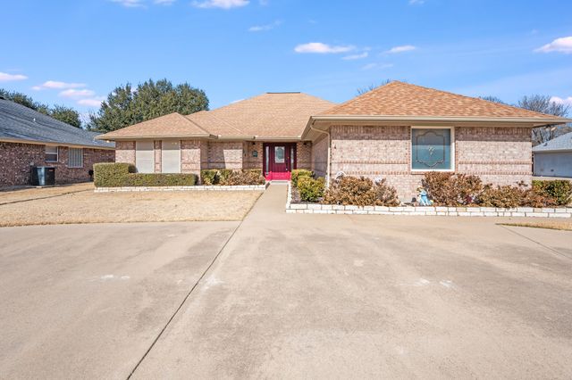 5606 Choctaw Drive, Granbury, TX 76049