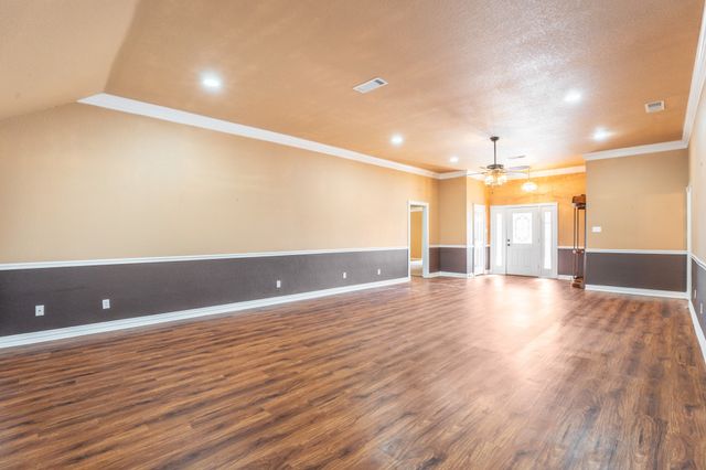 5606 Choctaw Drive, Granbury, TX 76049