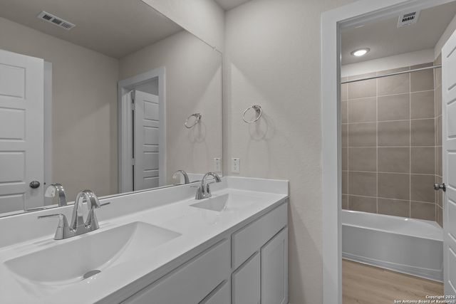 15550 Doublecreek Dr, San Antonio, TX 78253