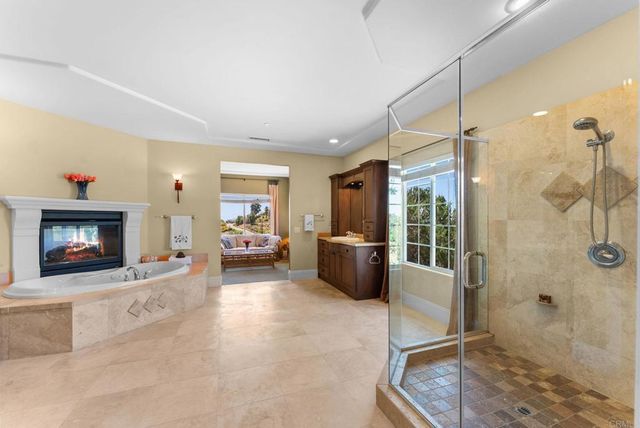 1829 Elevado Road, Vista, CA 92084
