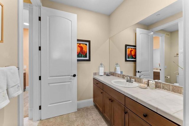 1829 Elevado Road, Vista, CA 92084
