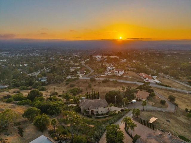 1829 Elevado Road, Vista, CA 92084
