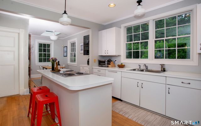 67 South Olmstead Lane, Ridgefield, CT 06877