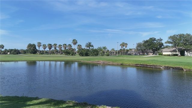 3 Plantation Drive 102, Vero Beach, FL 32966