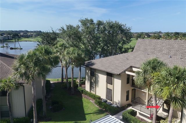3 Plantation Drive 102, Vero Beach, FL 32966