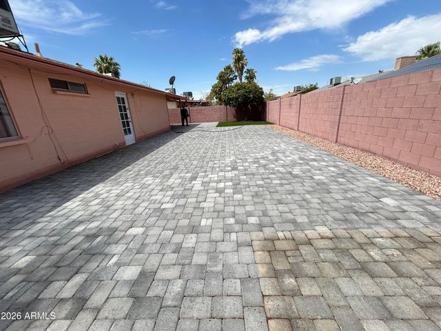 4014 W CHRISTY Drive, Phoenix, AZ 85029