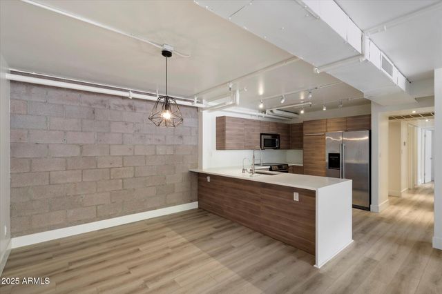 7840 E CAMELBACK Road 111, Scottsdale, AZ 85251