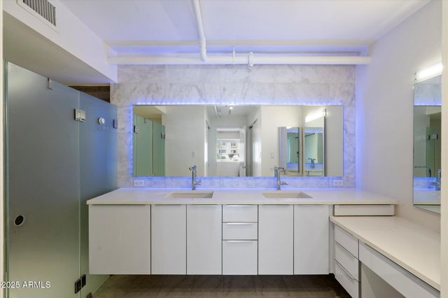 7840 E CAMELBACK Road 111, Scottsdale, AZ 85251