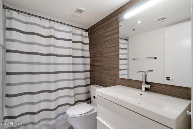 7840 E CAMELBACK Road 111, Scottsdale, AZ 85251