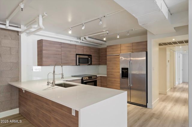 7840 E CAMELBACK Road 111, Scottsdale, AZ 85251