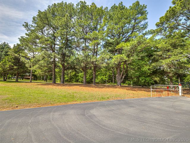 2742 W 103rd Street N, Sperry, OK 74073