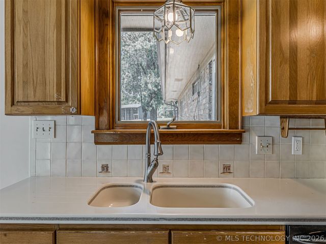 2742 W 103rd Street N, Sperry, OK 74073