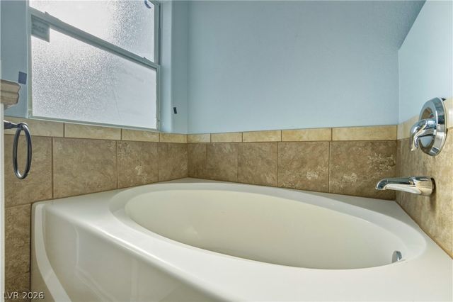 501 West Leslie Street, Pahrump, NV 89060