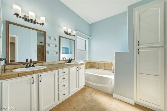 501 West Leslie Street, Pahrump, NV 89060