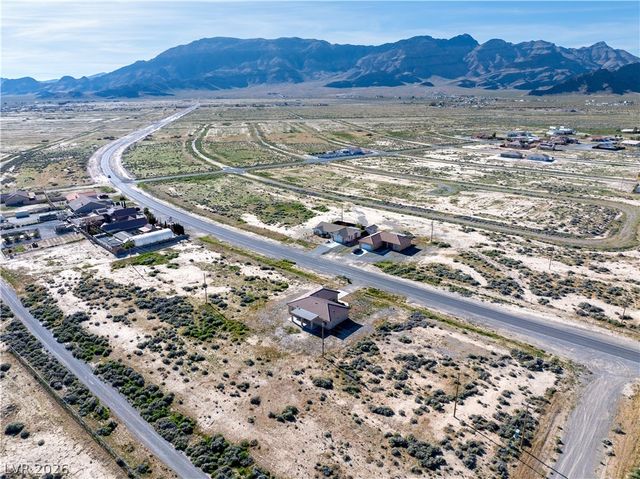 501 West Leslie Street, Pahrump, NV 89060