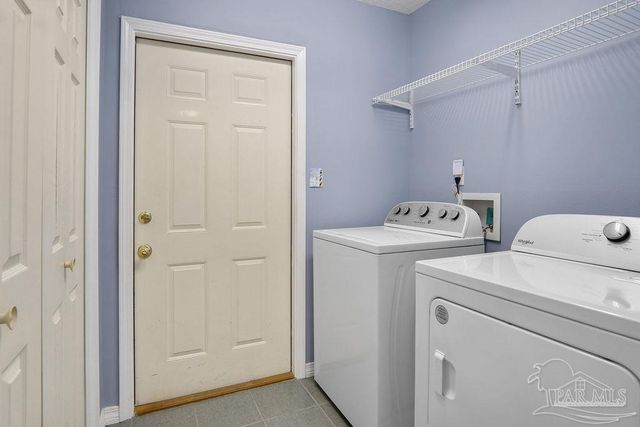1920 Presidio St, Navarre, FL 32566