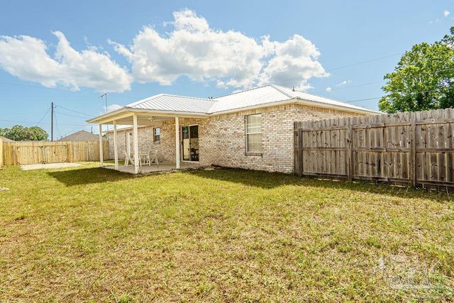 1920 Presidio St, Navarre, FL 32566