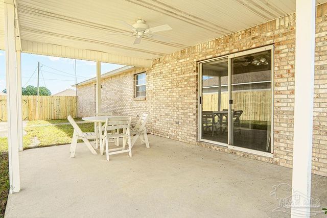 1920 Presidio St, Navarre, FL 32566