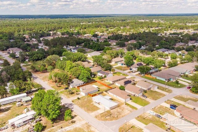 1920 Presidio St, Navarre, FL 32566