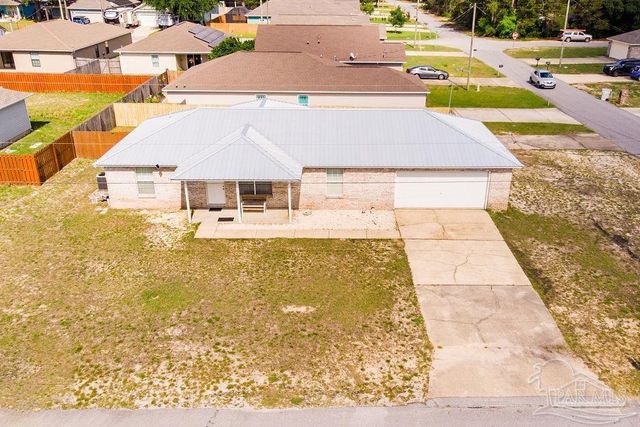 1920 Presidio St, Navarre, FL 32566