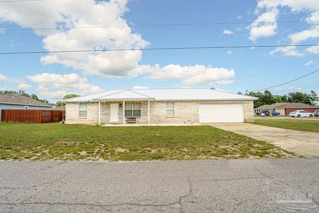 1920 Presidio St, Navarre, FL 32566