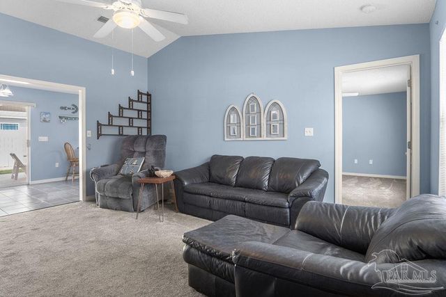 1920 Presidio St, Navarre, FL 32566
