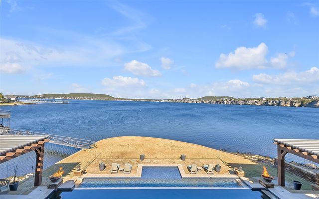 1009 Blue Jay Lane, Graford, TX 76449