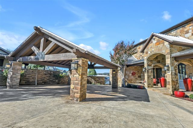 1009 Blue Jay Lane, Graford, TX 76449