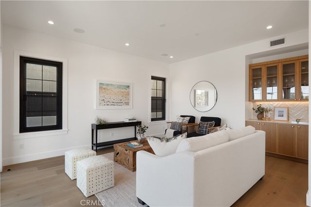 1346 Gates Ave., Manhattan Beach, CA 90266