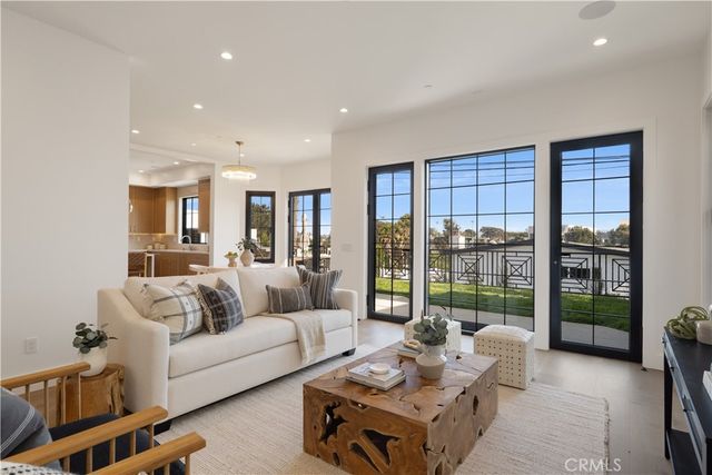1346 Gates Ave., Manhattan Beach, CA 90266