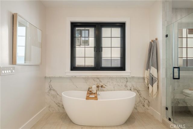 1346 Gates Ave., Manhattan Beach, CA 90266