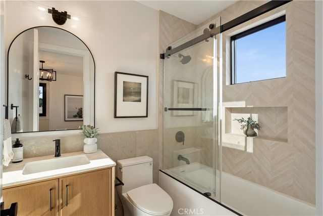 1346 Gates Ave., Manhattan Beach, CA 90266