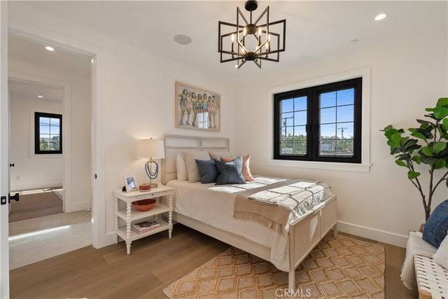 1346 Gates Ave., Manhattan Beach, CA 90266