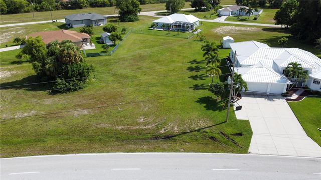 4239 E Gator Circle, Cape Coral, FL 33909