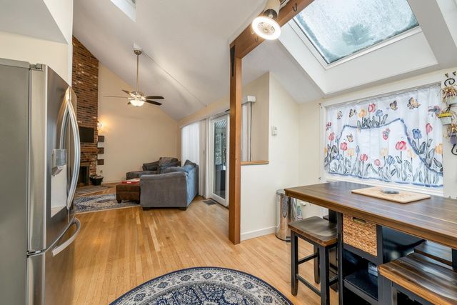 42 Point Breeze Road, Wolfeboro, NH 03894