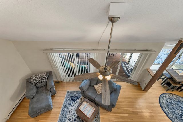 42 Point Breeze Road, Wolfeboro, NH 03894