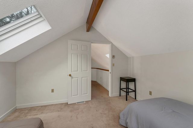 42 Point Breeze Road, Wolfeboro, NH 03894