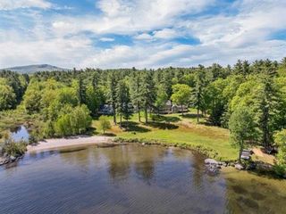 42 Point Breeze Road, Wolfeboro, NH 03894