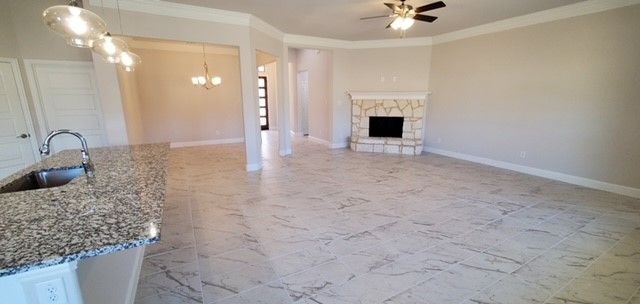 906 Maxine Drive, Athens, TX 75751