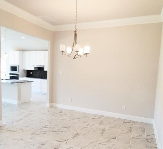 906 Maxine Drive, Athens, TX 75751